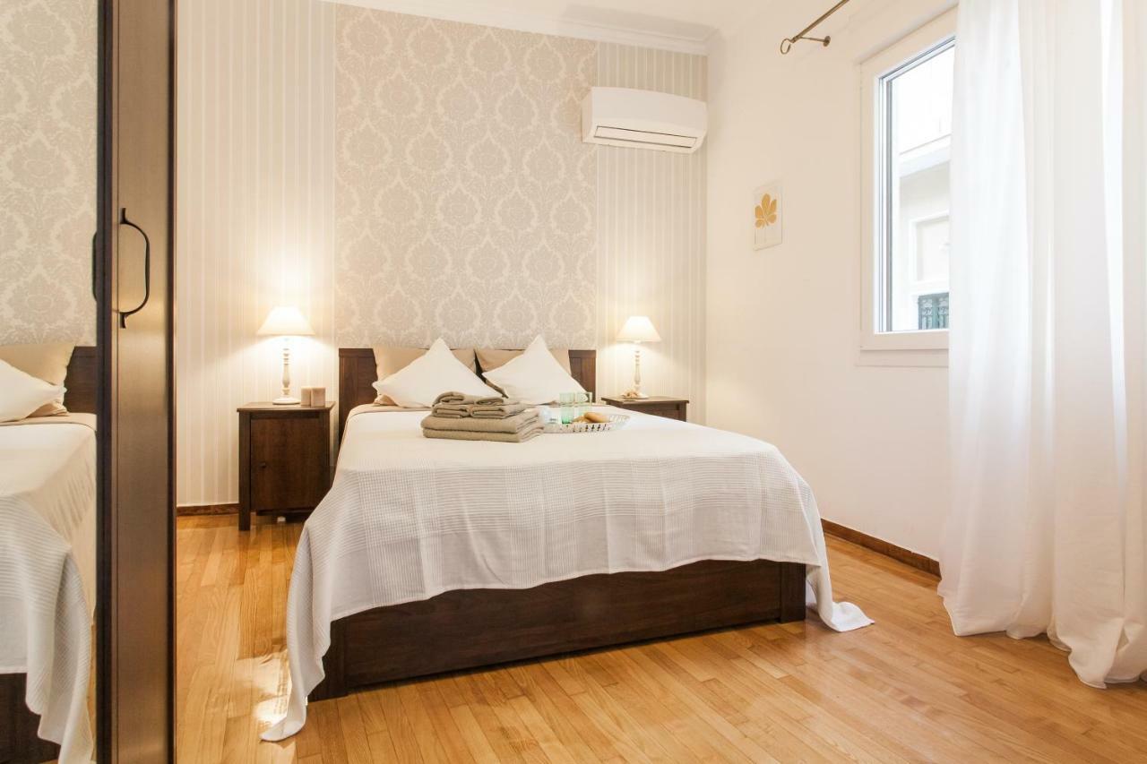 Classy Private Double Rooms In Apartment Next To Acropolis Athen Eksteriør billede